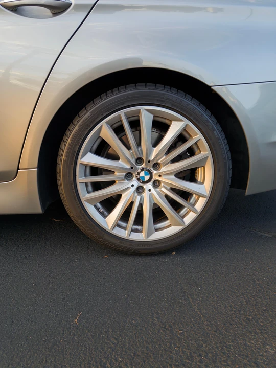 2011 BMW F10 550i & M550d Sedan - Image 23 of 31