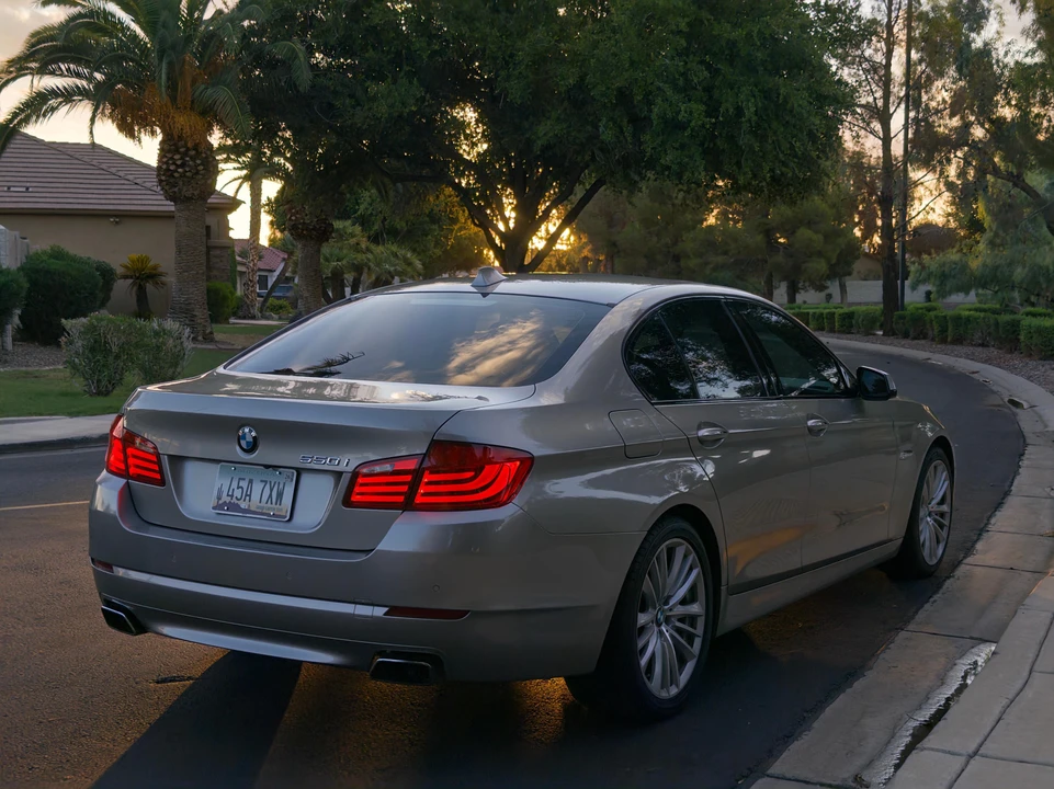 2011 BMW F10 550i & M550d Sedan - Image 10 of 31