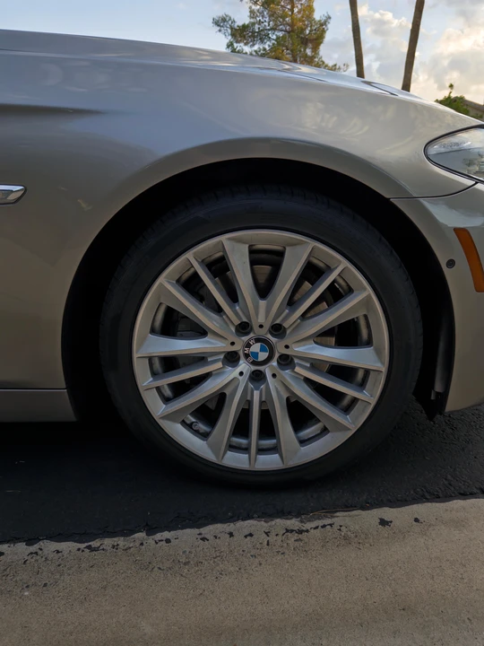 2011 BMW F10 550i & M550d Sedan - Image 25 of 31