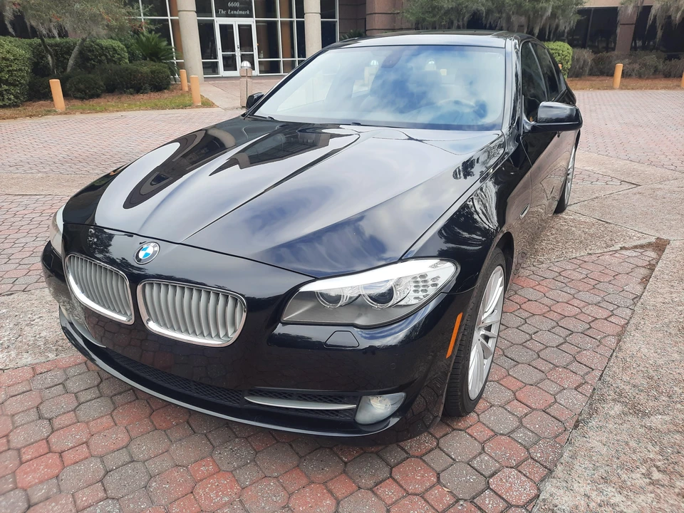 2011 BMW F10 550i & M550d Sedan - Image 8 of 31