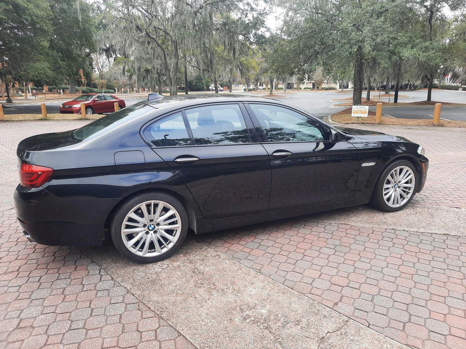 2011 BMW F10 550i & M550d Sedan - Image 19 of 31