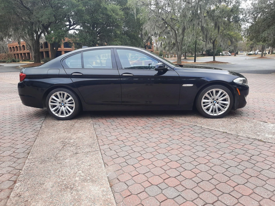 2011 BMW F10 550i & M550d Sedan - Image 20 of 31