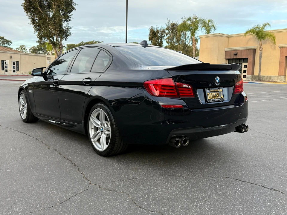 2011 BMW F10 550i & M550d Sedan - Image 8 of 31