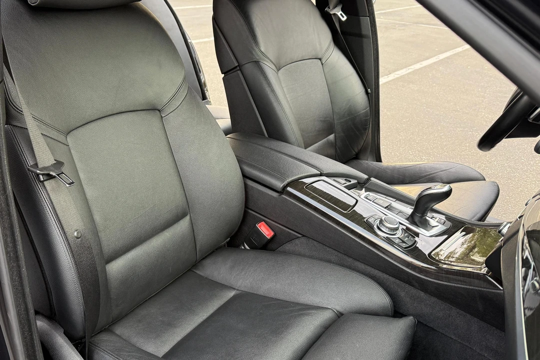 2011 BMW F10 550i & M550d Sedan - Image 24 of 31