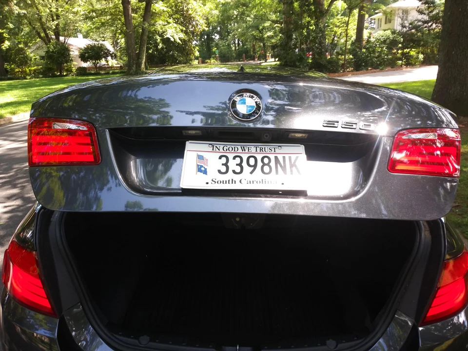 2011 BMW F10 550i & M550d Sedan - Image 16 of 20