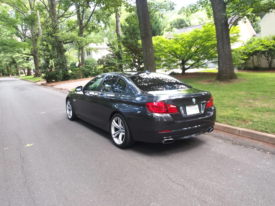 2011 BMW F10 550i & M550d Sedan - Image 12 of 20