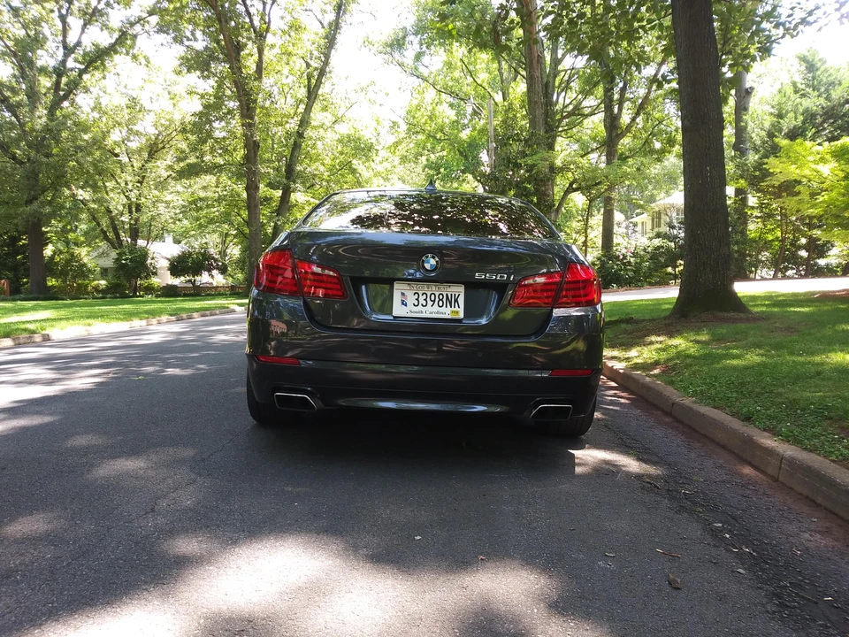 2011 BMW F10 550i & M550d Sedan - Image 14 of 20