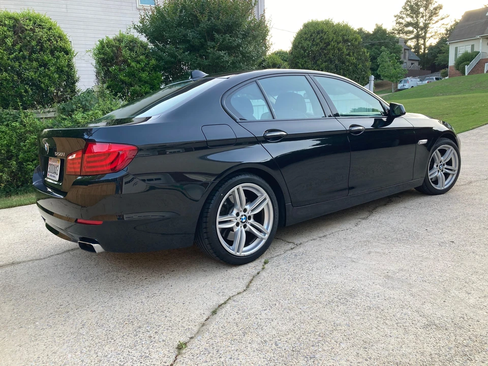 2011 BMW F10 550i & M550d Sedan - Image 13 of 31