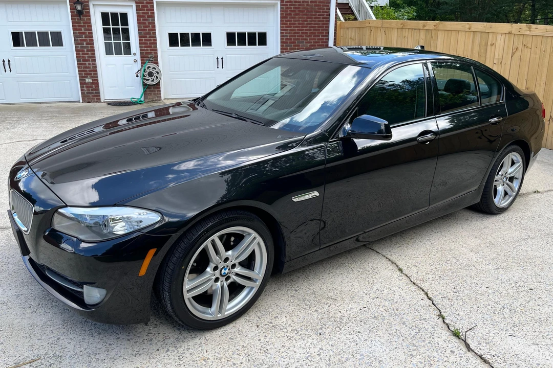 2011 BMW F10 550i & M550d Sedan - Image 9 of 31
