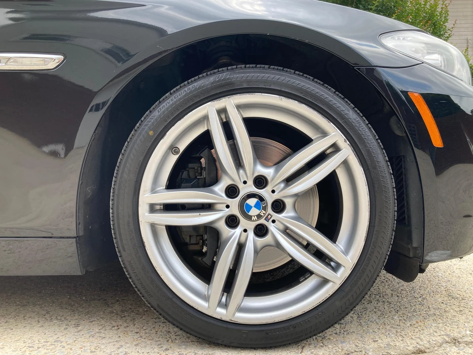2011 BMW F10 550i & M550d Sedan - Image 28 of 31
