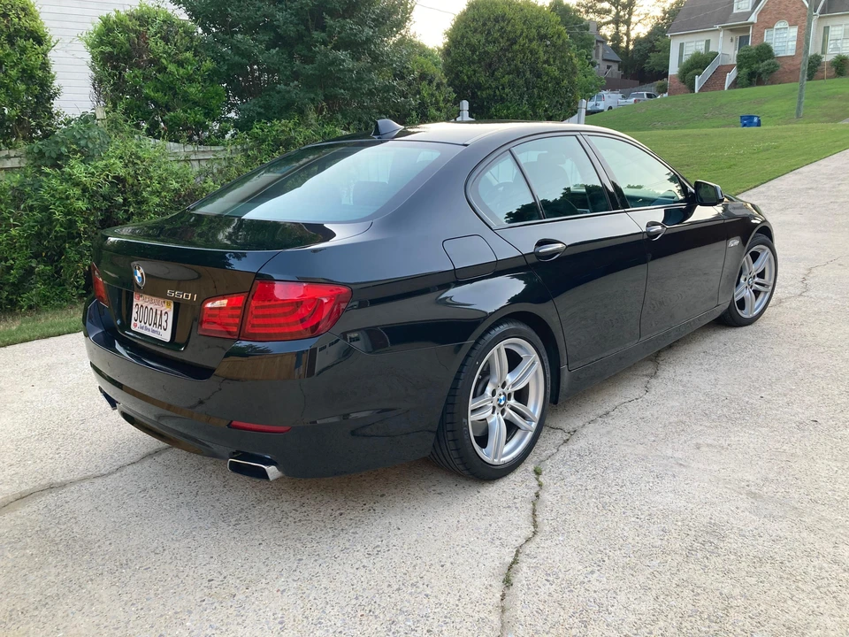 2011 BMW F10 550i & M550d Sedan - Image 12 of 31