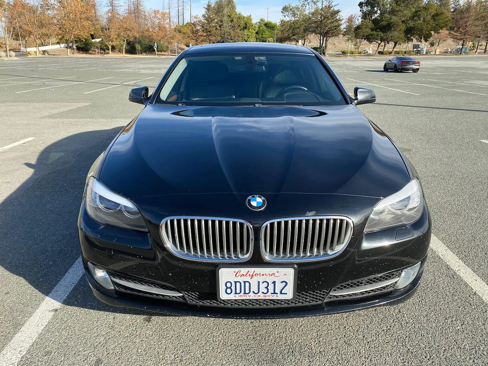 2011 BMW F10 550i & M550d Sedan - Image 2 of 31