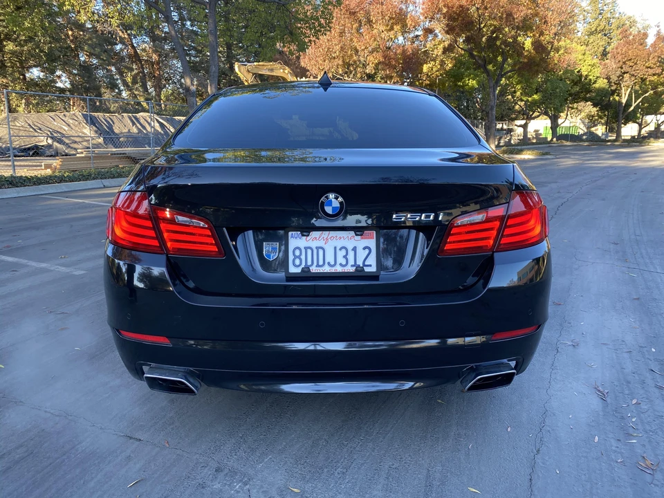 2011 BMW F10 550i & M550d Sedan - Image 14 of 31