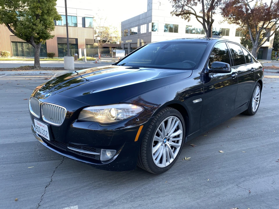 2011 BMW F10 550i & M550d Sedan - Image 8 of 31