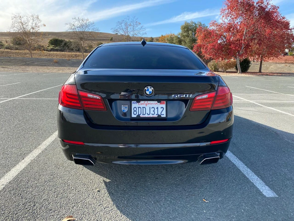2011 BMW F10 550i & M550d Sedan - Image 5 of 31