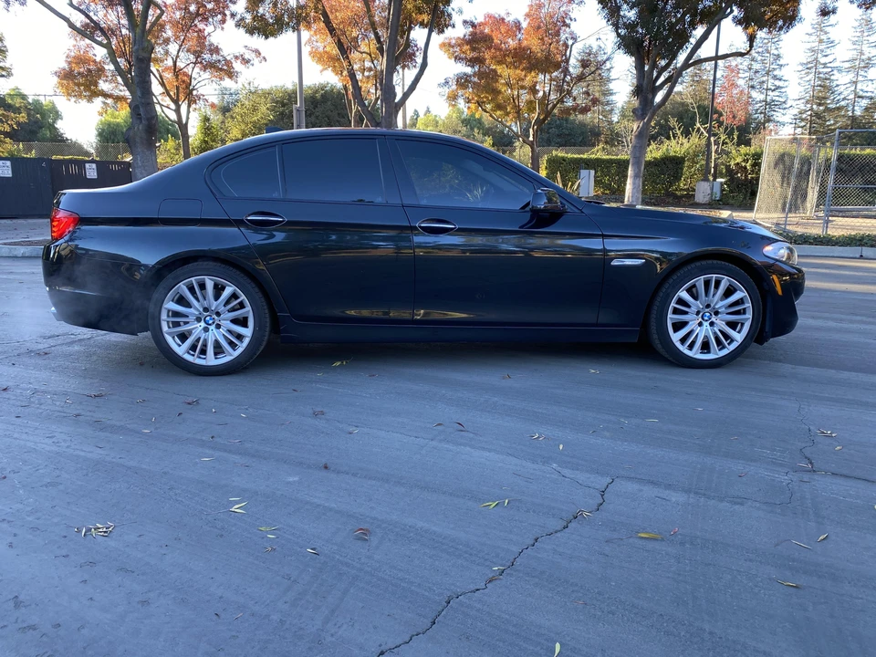 2011 BMW F10 550i & M550d Sedan - Image 18 of 31