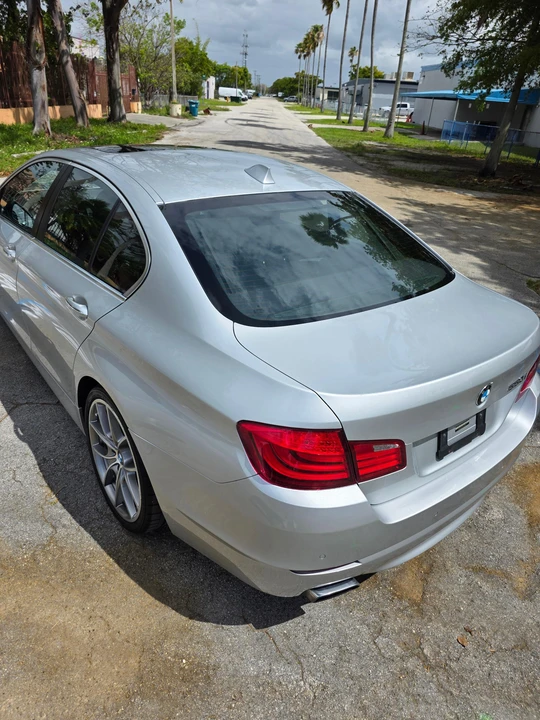2011 BMW F10 550i & M550d Sedan - Image 19 of 31