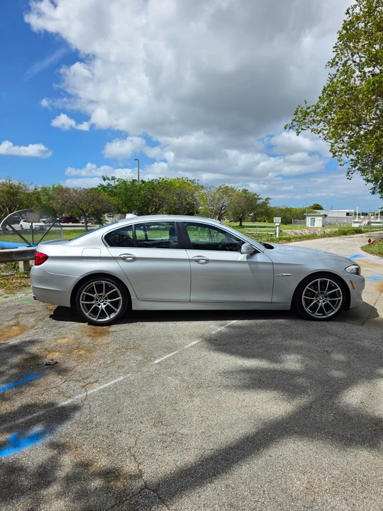 2011 BMW F10 550i & M550d Sedan - Image 11 of 31
