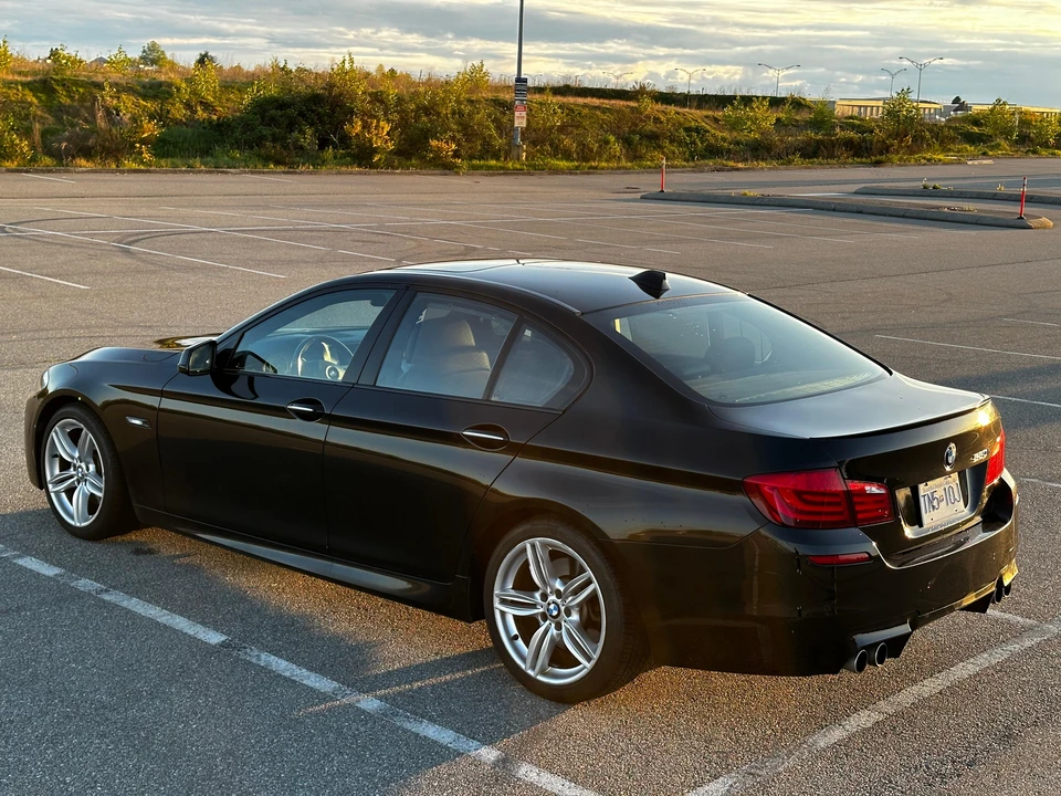 2011 BMW F10 550i & M550d Sedan - Image 19 of 31