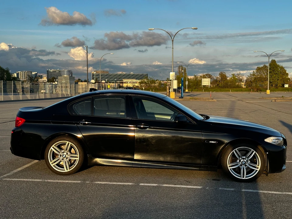 2011 BMW F10 550i & M550d Sedan - Image 29 of 31