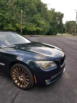 2011 BMW 740i xDrive Sedan 4D