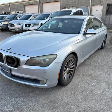 2011 BMW 7 Series 750Li Sedan 4D