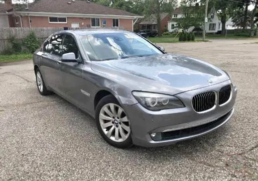 2011 BMW 7 Series 750Li Sedan 4D