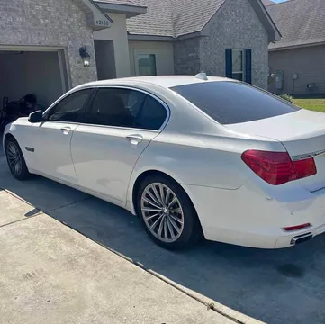 2011 BMW 7 Series 750Li Sedan 4D