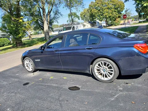 2011 BMW 7 Series 750Li xDrive Sedan 4D