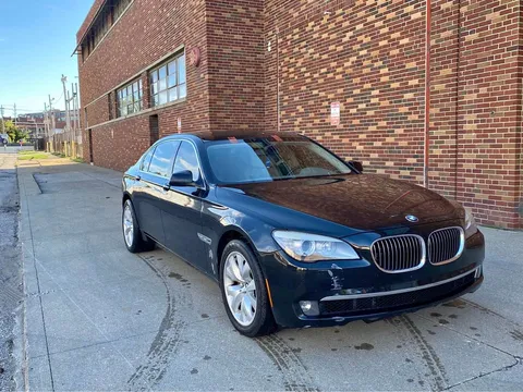 2011 BMW 7 Series 750Li xDrive Sedan 4D