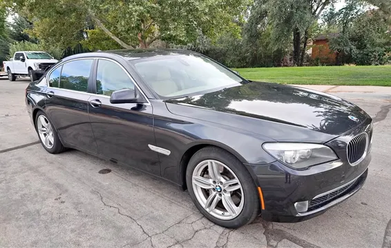 2011 BMW 750Li xDrive Sedan