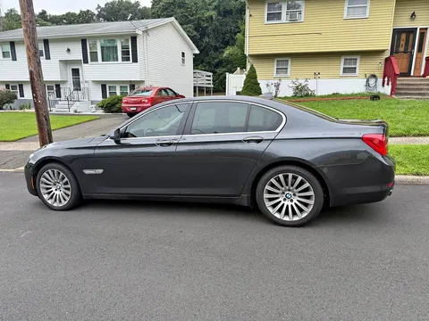 2011 BMW 7 Series 750i Sedan 4D