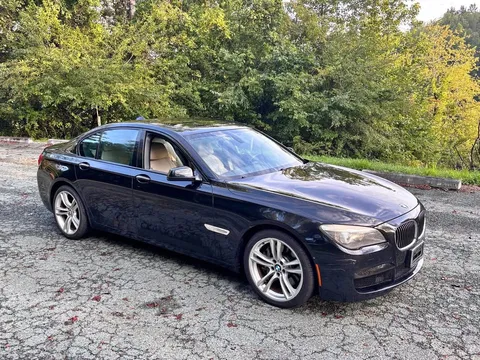 2011 BMW 7 Series 750i Sedan 4D