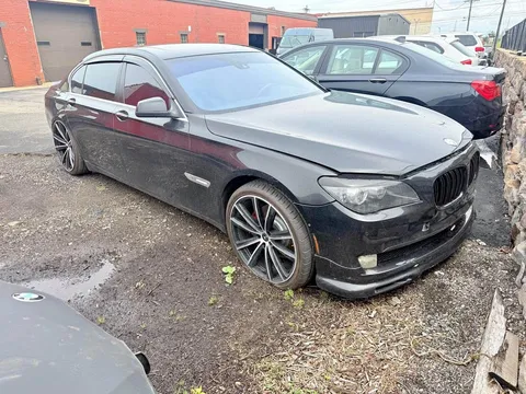 2011 BMW 7 Series ActiveHybrid 7 Sedan 4D