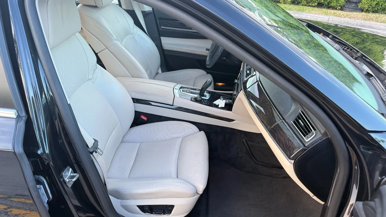 2011 BMW F01/F02 7 Series - Image 13 of 20