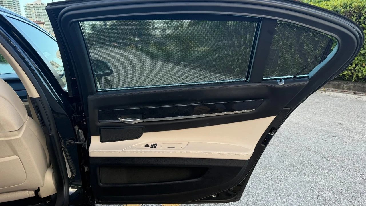 2011 BMW F01/F02 7 Series - Image 15 of 20