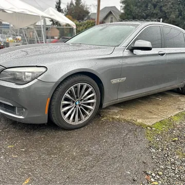 2011 BMW 7 Series 740Li Sedan