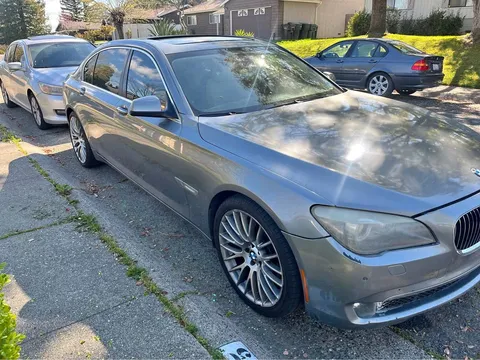 2011 BMW 7 Series 740Li Sedan