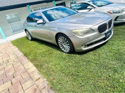 2011 BMW 750i xDrive Sedan