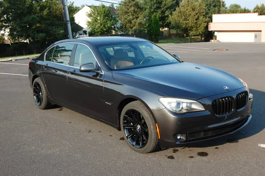 2011 BMW 740Li