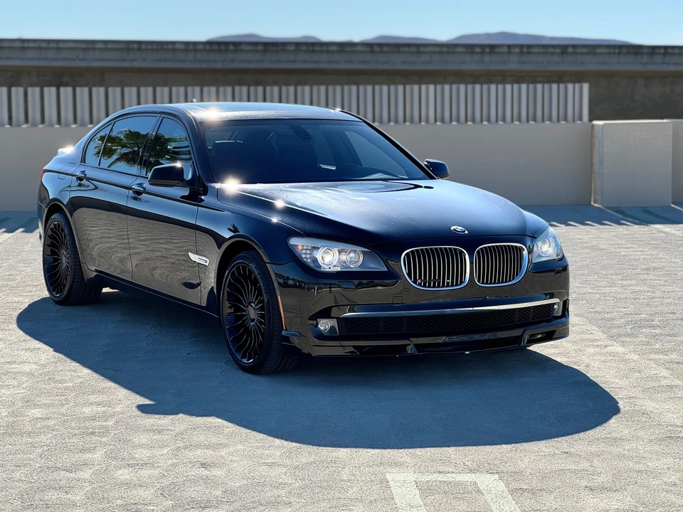 2011 BMW F01/F02 7 Series - Image 27 of 31