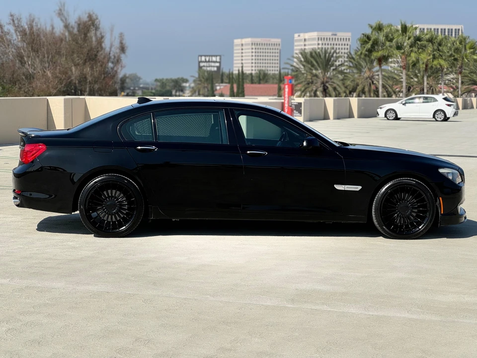 2011 BMW F01/F02 7 Series - Image 25 of 31