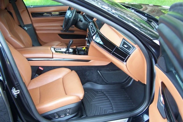 2011 BMW F01/F02 750i & 760Li Sedan - Image 4 of 7