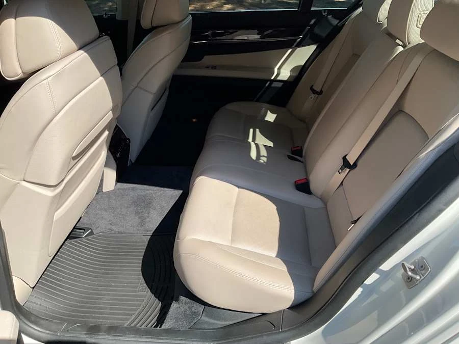 2011 BMW F01/F02 750i & 760Li Sedan - Image 6 of 9