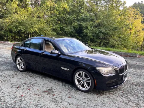 2011 BMW 750i M Sport
