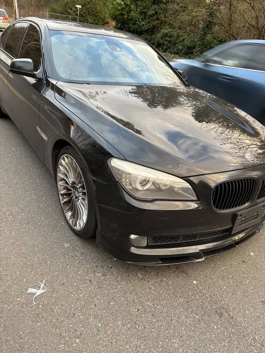 2011 BMW Alpina B7 - Image 8 of 9