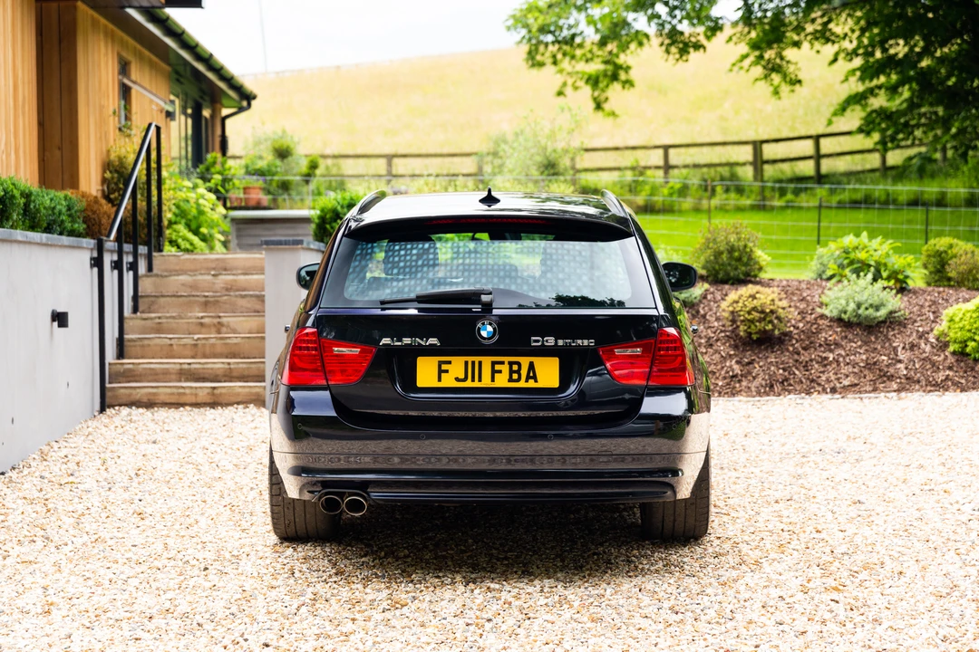 2011 BMW Alpina B3 - Image 7 of 31