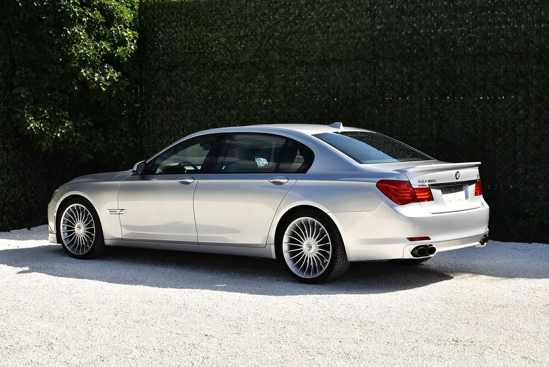 2011 BMW Alpina B7 - Image 14 of 30