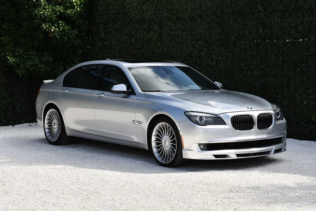 2011 BMW Alpina B7 - Image 4 of 30
