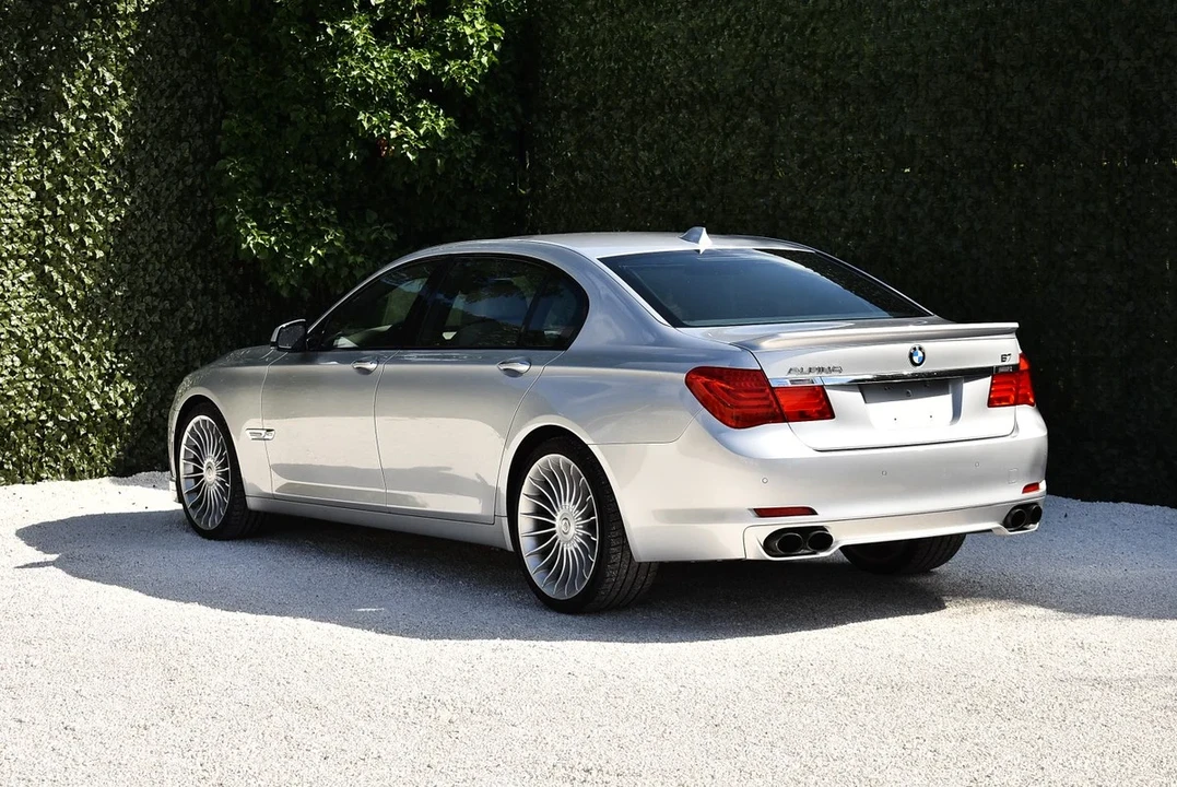 2011 BMW Alpina B7 - Image 12 of 30